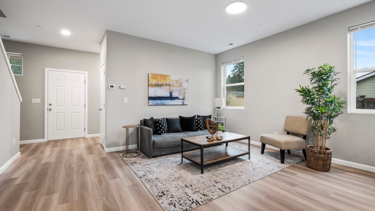 Kusko Real Estate Photography: 10-web-or-mls-1109 - 1815 Olympia - Vysotskiy 10